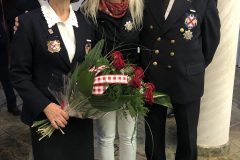 Komandor-YKP-Janusz-Taber-wita-kpt.-Joanne-Pajkowska